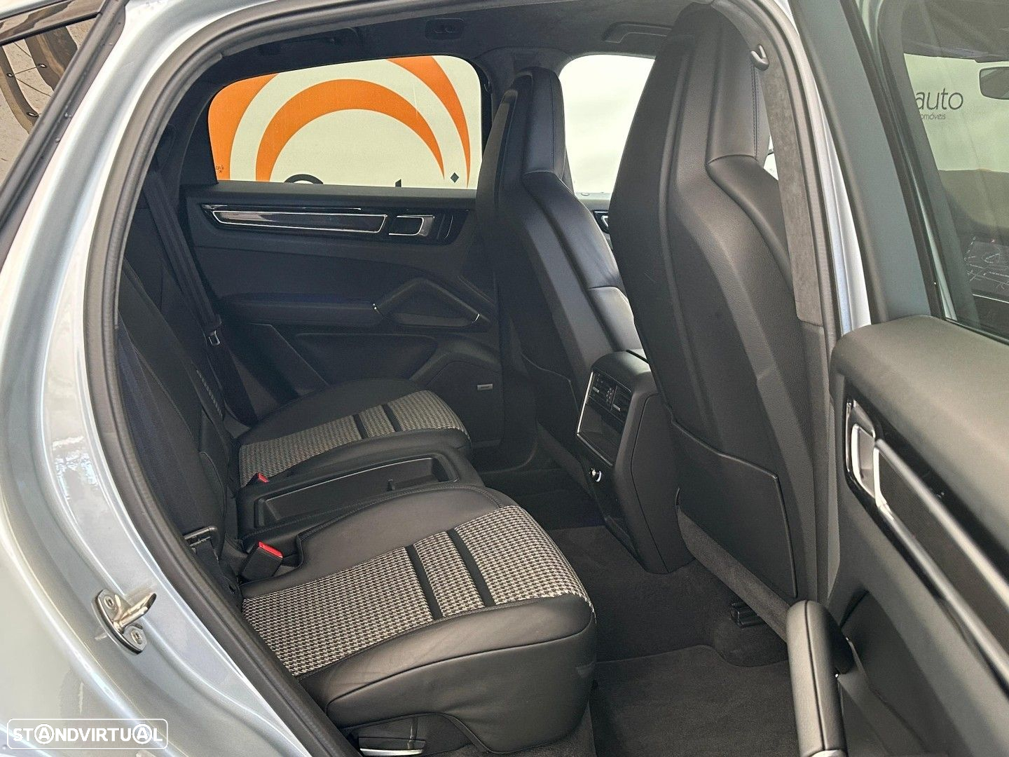 Porsche Cayenne Coupé E-Hybrid - 14