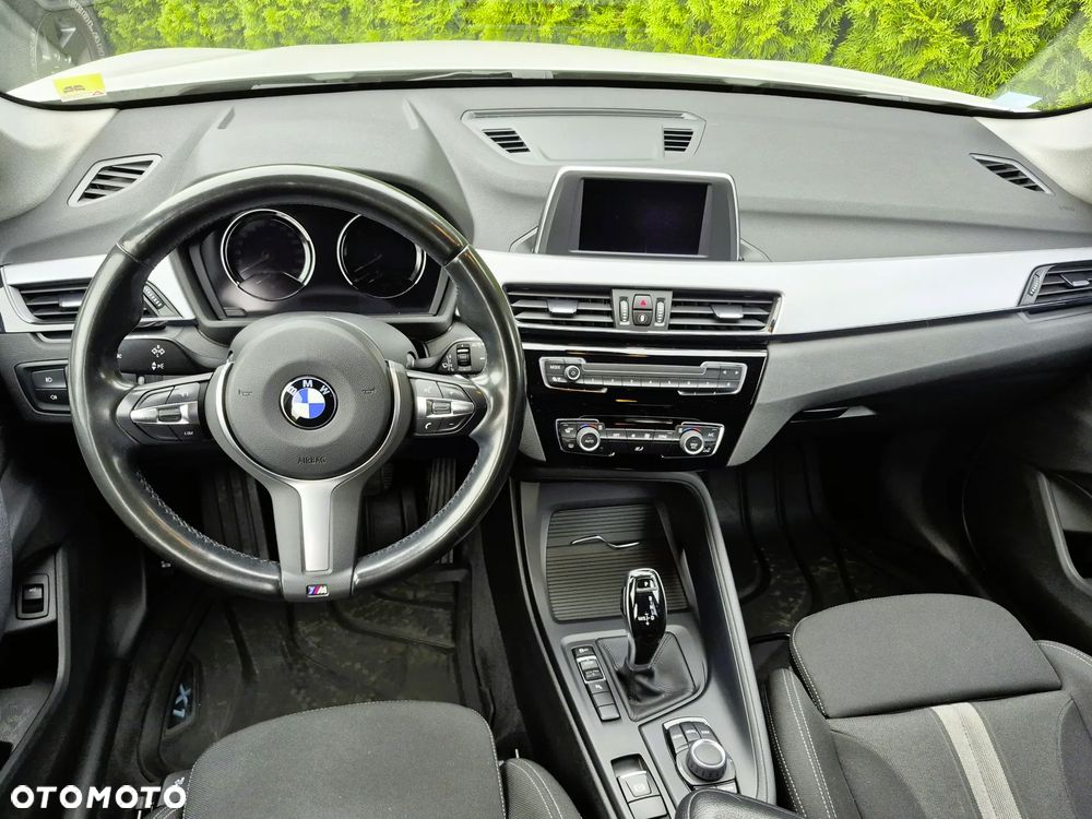 BMW X1 sDrive18i GPF Advantage - 3
