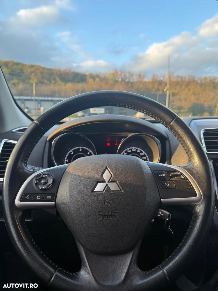 Mitsubishi ASX 1.8 DI-D 2WD Diamant Edition - 11