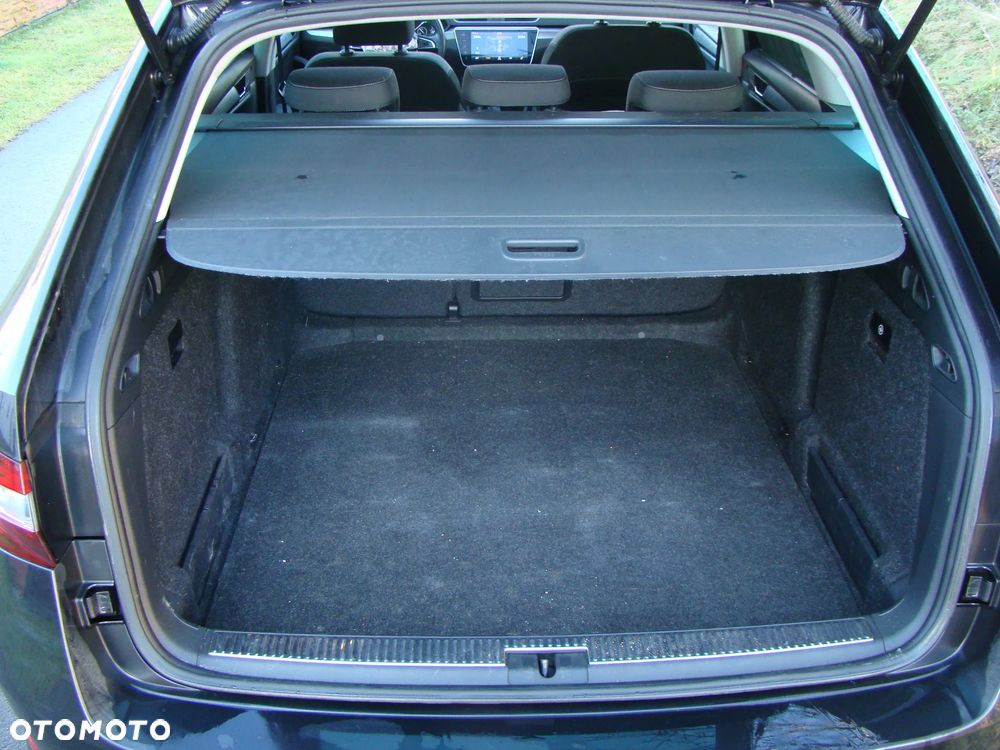 Skoda Superb 1.6 TDI DSG Ambition - 23