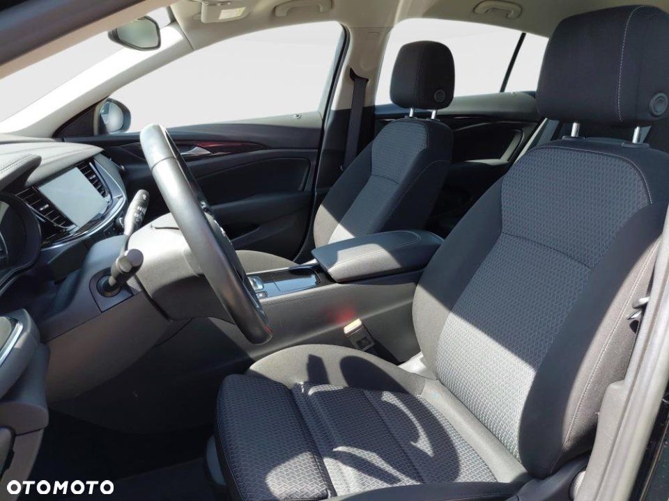 Opel Insignia - 2