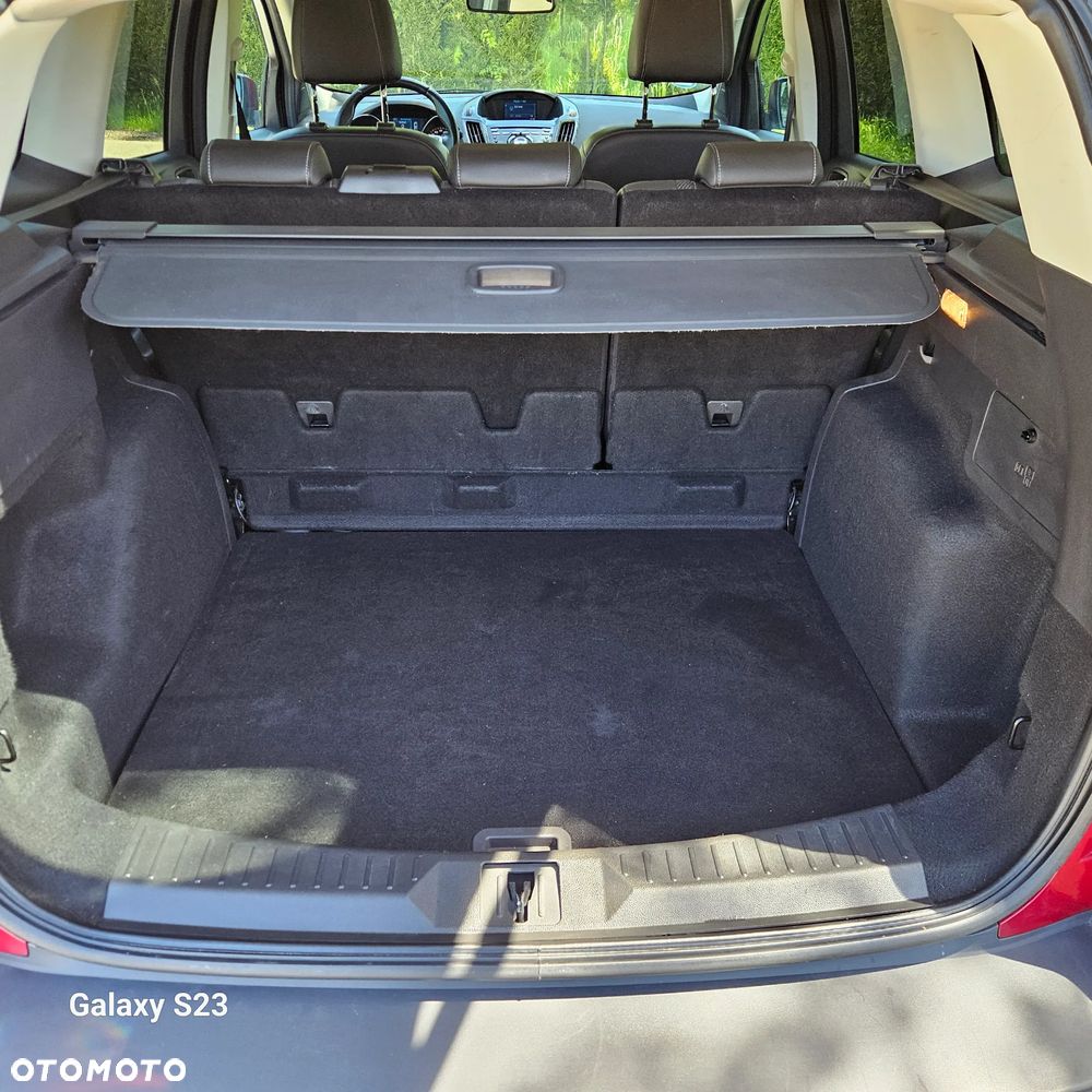 Ford Kuga 1.5 EcoBoost 2x4 Titanium - 22