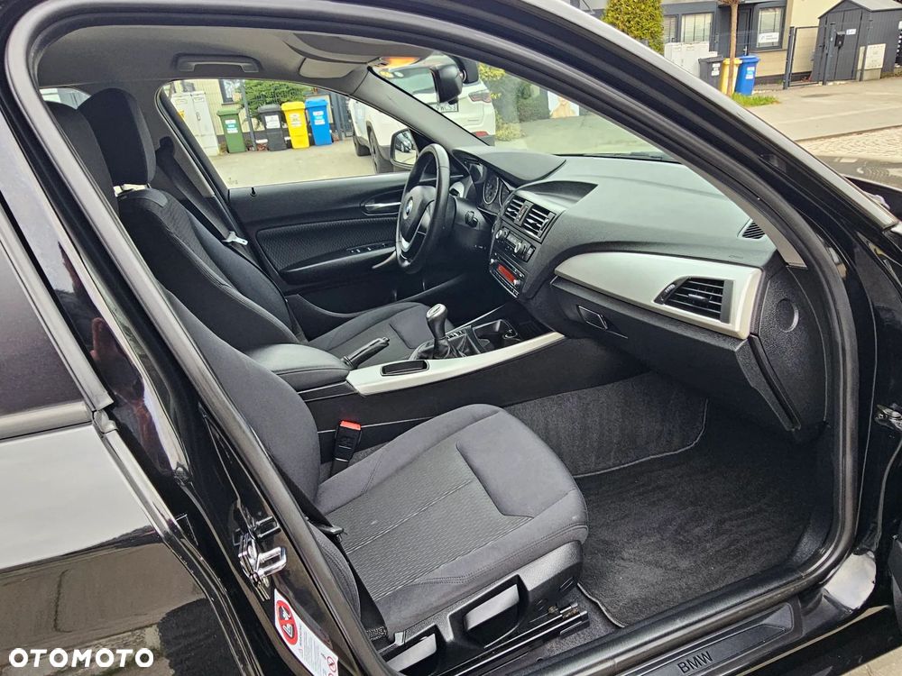 BMW Seria 1 116i - 10