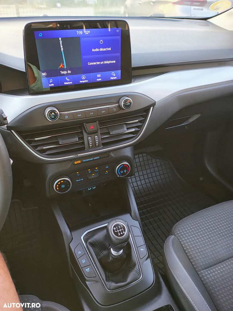 Ford Focus Turnier 1.5 EcoBlue Start-Stopp-System COOL&CONNECT DESIGN - 8