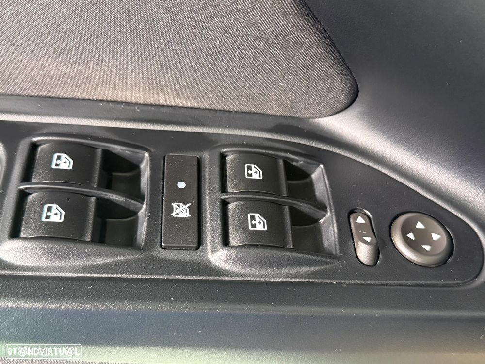Fiat Tipo Station Wagon 1.3 M-Jet Lounge - 25