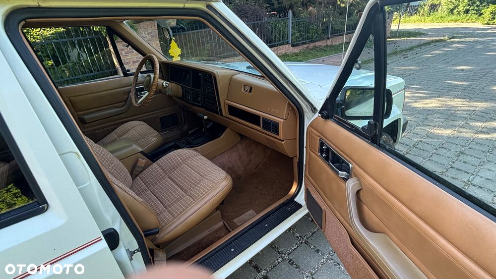 Jeep Cherokee - 9