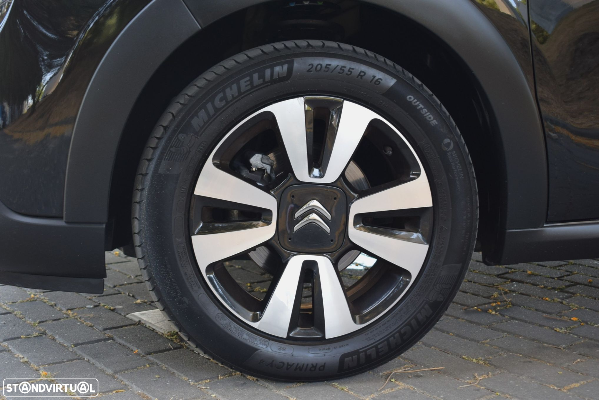 Citroën C3 1.2 PureTech Shine - 38
