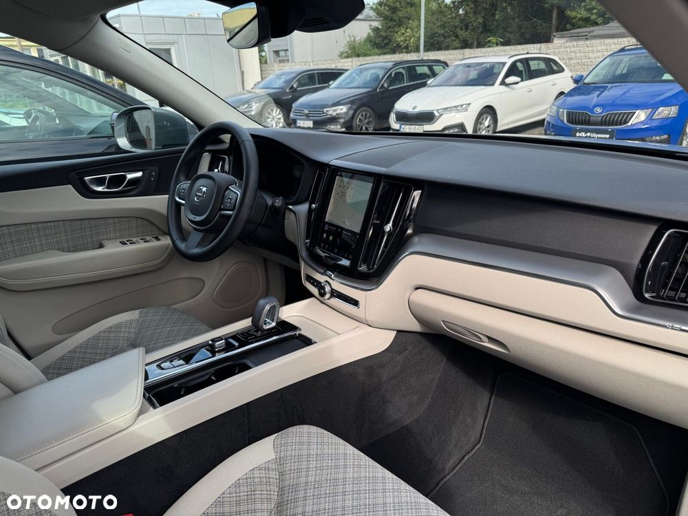 Volvo XC 60 B4 D AWD Core - 6