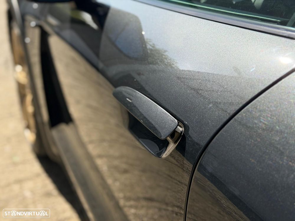 Porsche Taycan Cross Turismo 4S - 24