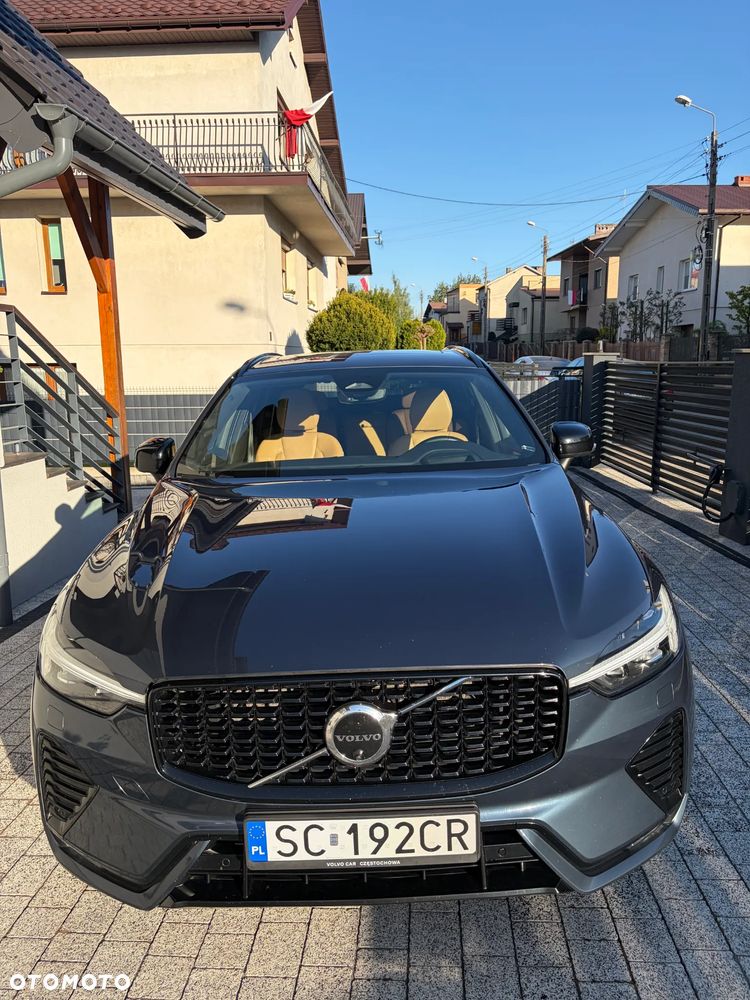 Volvo XC 60 B5 D AWD Ultimate Dark - 11