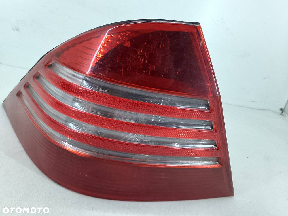 LAMPA TYLNA LEWA MERCEDES-BENZ KLASA S W 220 SEDAN - 3