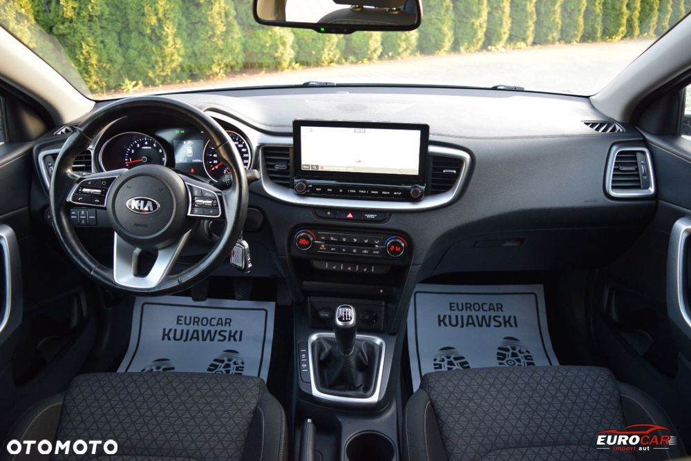 Kia Ceed 1.4 T-GDI L Business Line - 12