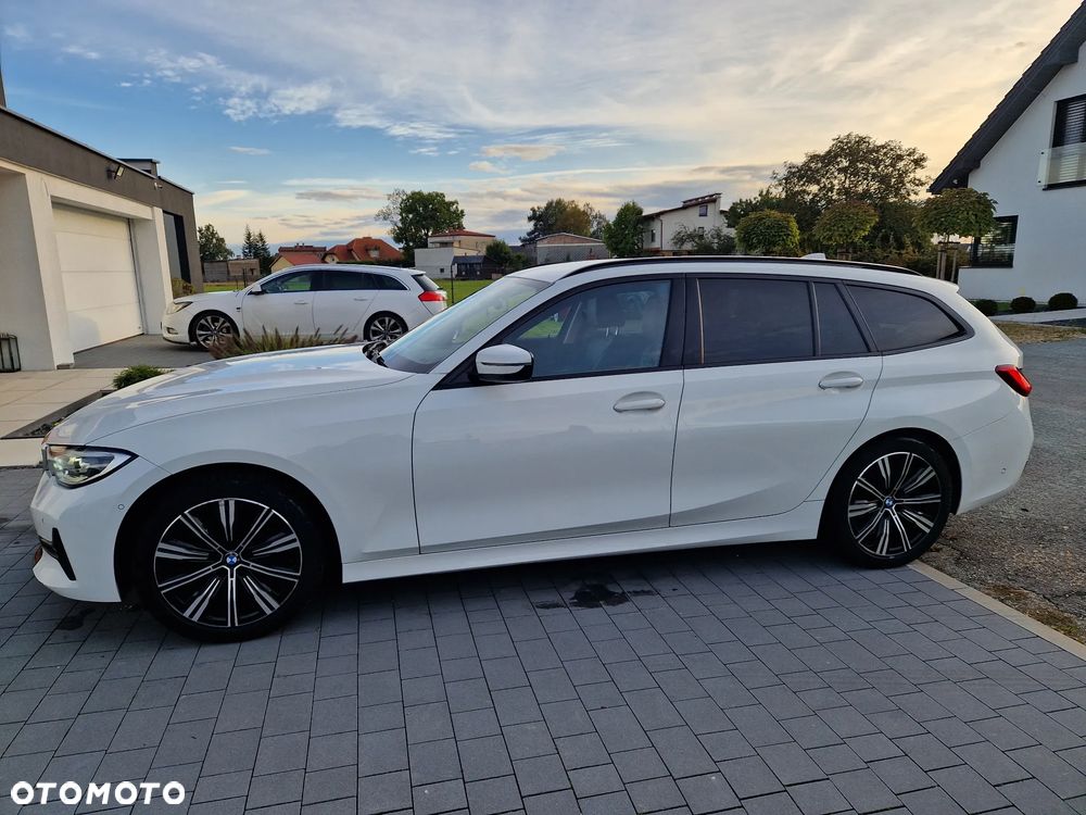 BMW Seria 3 318d Sport Line - 6