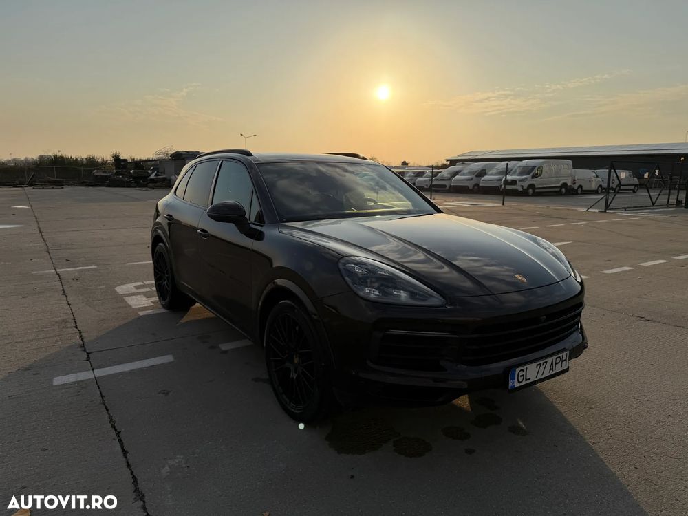 Porsche Cayenne - 7