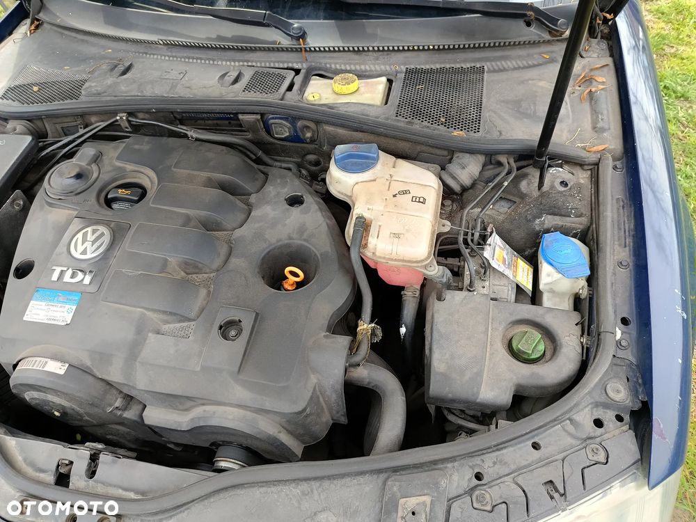 Volkswagen Passat 1.9 TDI Comfortline - 17