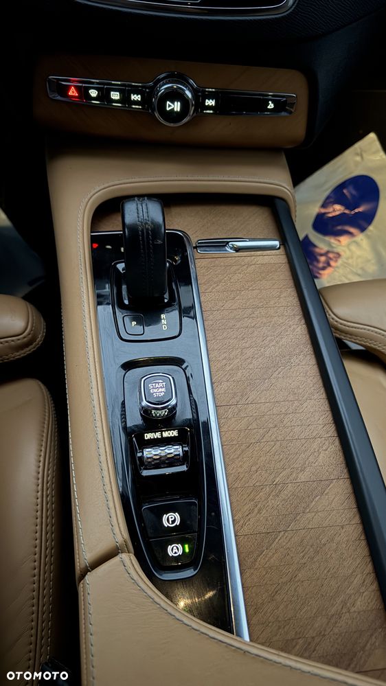 Volvo XC 90 B5 D AWD Momentum Pro 7os - 21