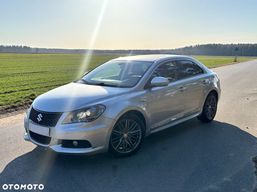 Suzuki Kizashi 2.4 4x4 CVT Sport - 10