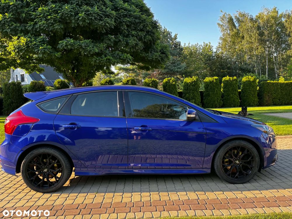 Ford Focus - 24