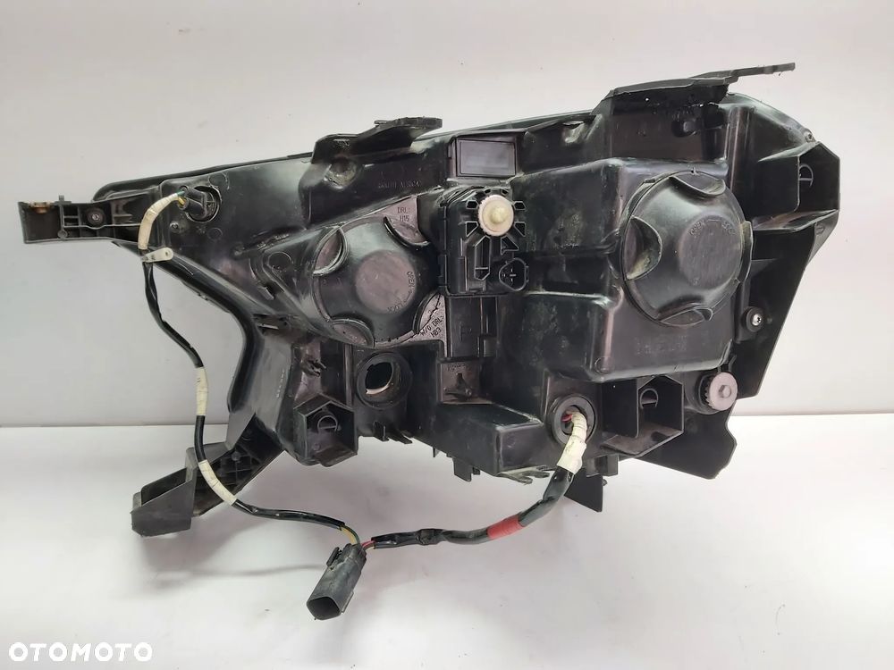 Lampa prawa reflektor Ford Ranger 3 III Lift 2015- - 6