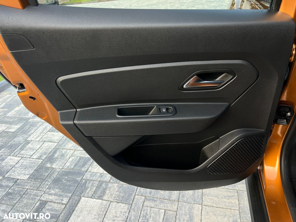 Dacia Duster 1.6 SCe Prestige jante 17" - 16
