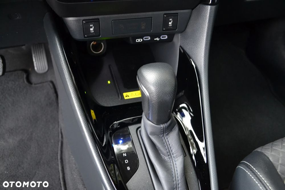 Toyota Yaris - 33