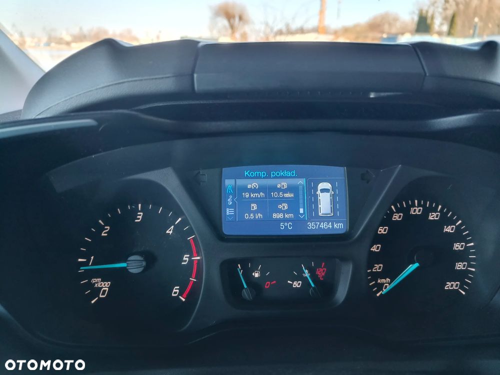 Ford Tourneo Custom 300 L2H1 VA Titanium - 10