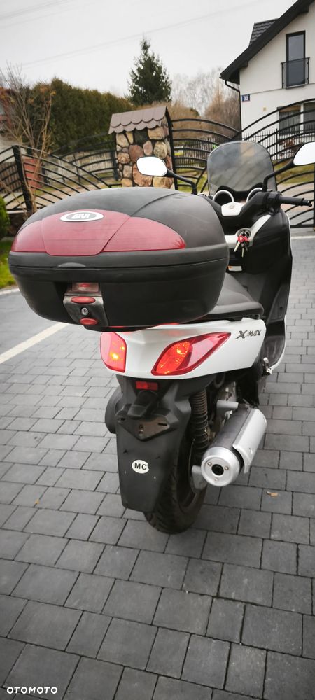 Yamaha X-max - 17