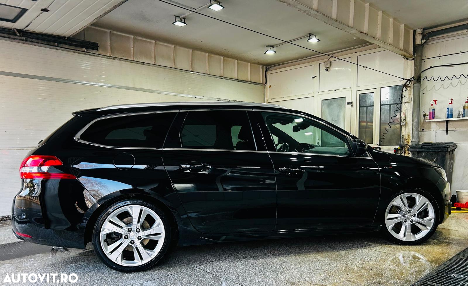 Peugeot 308 SW BlueHDi 180 EAT6 GT - 12