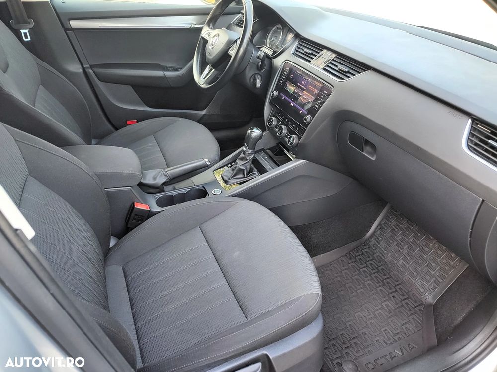 Skoda Octavia - 8