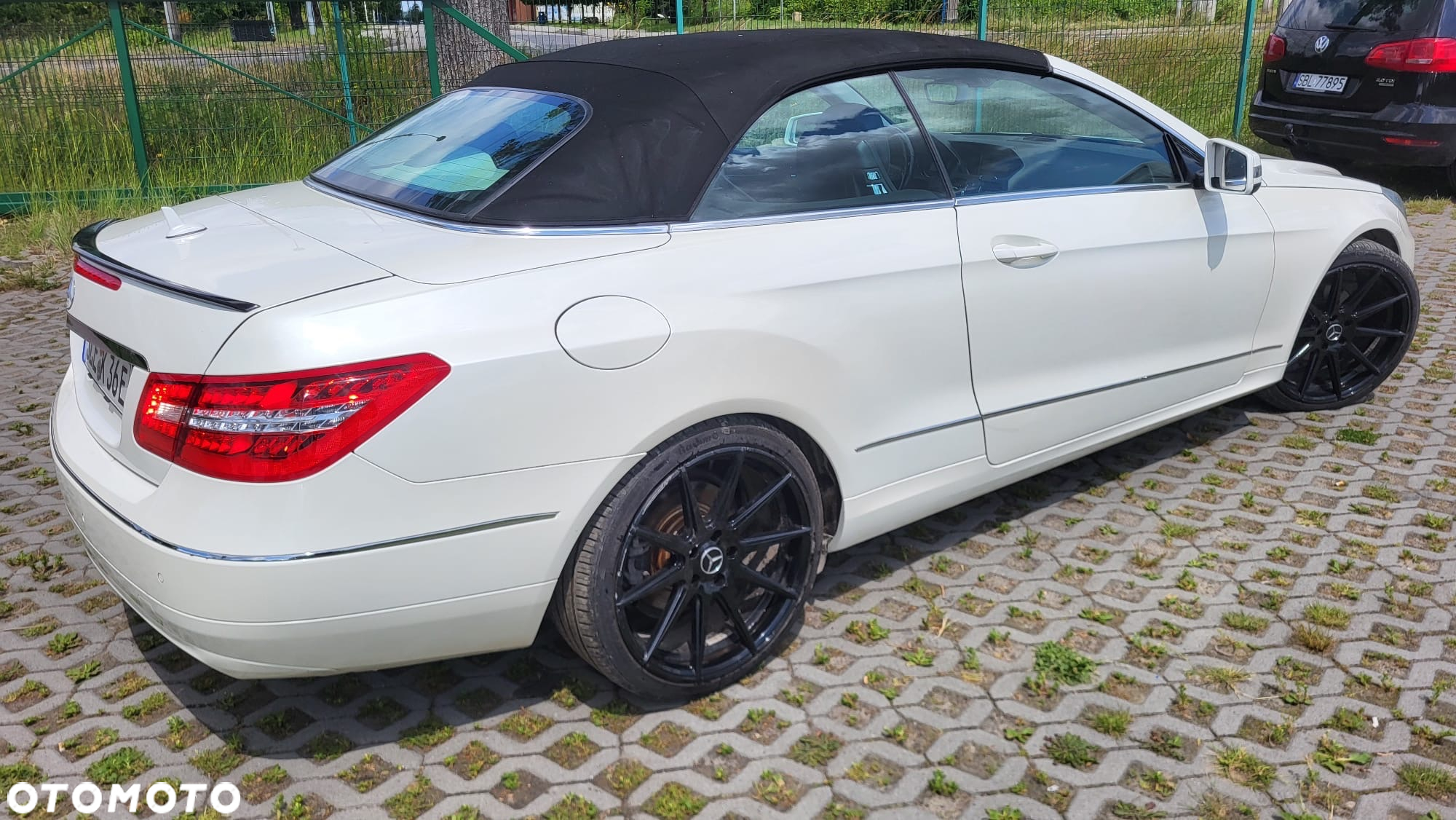 Mercedes-Benz Klasa E 250 CGI Cabrio BlueEFFICIENCY Automatik Avantgarde - 12