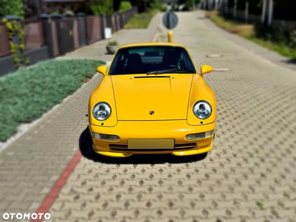 Porsche 911 Carrera - 7