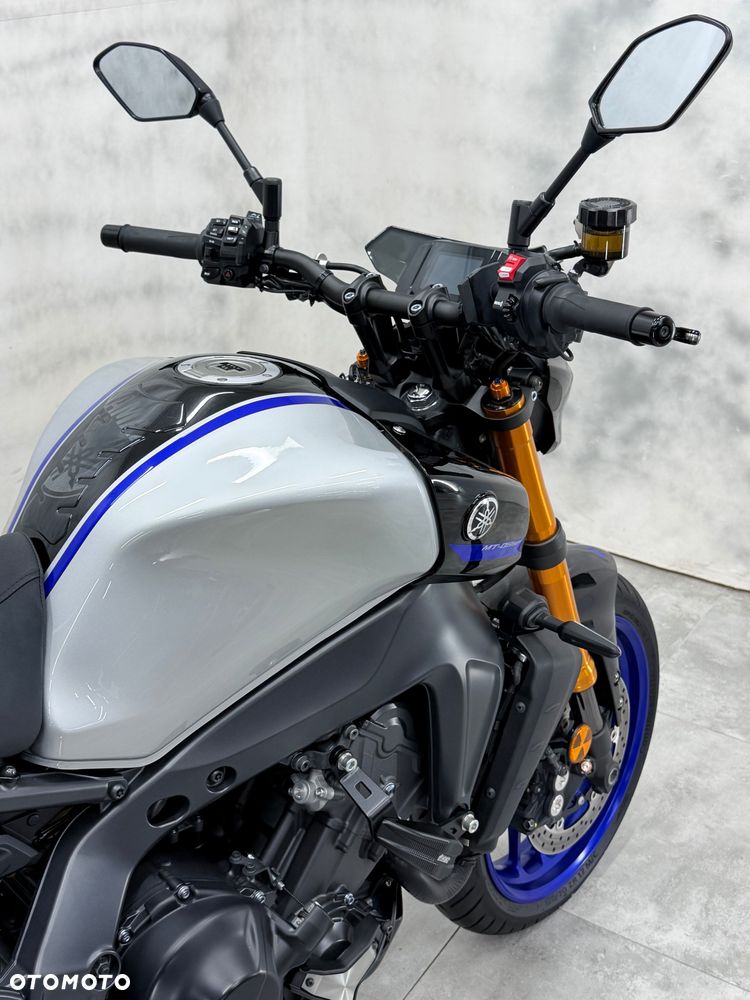Yamaha MT - 24