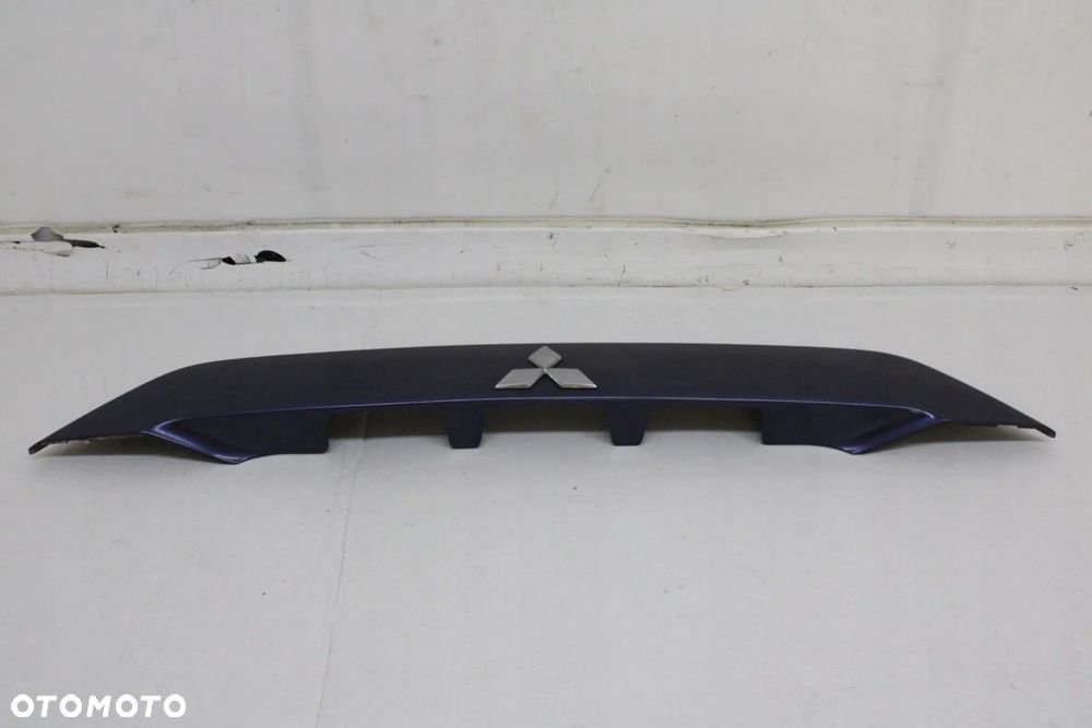 MITSUBISHI OUTLANDER II BLENDA LISTWA KLAPY BAGAŻNIKA T65 - 2