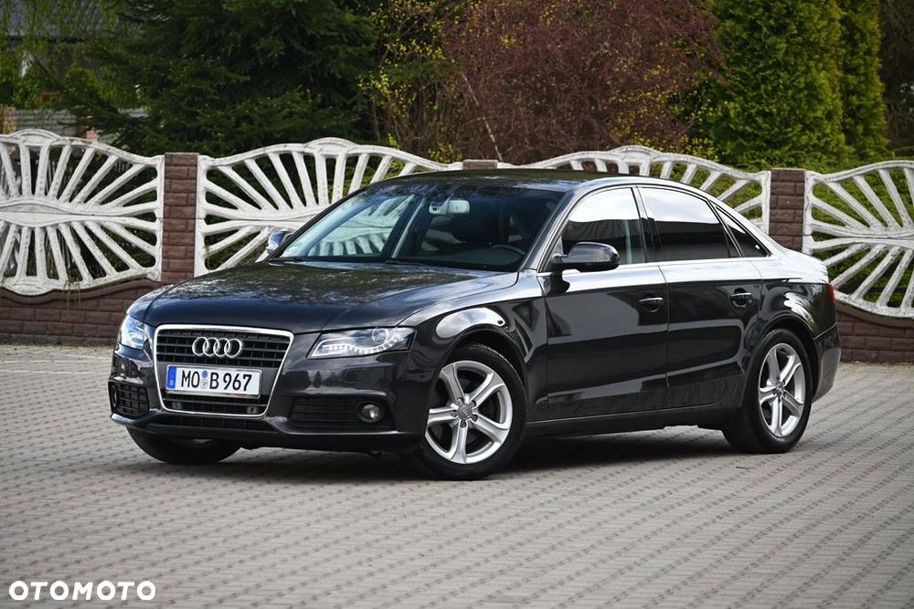 Audi A4 Limousine - 3