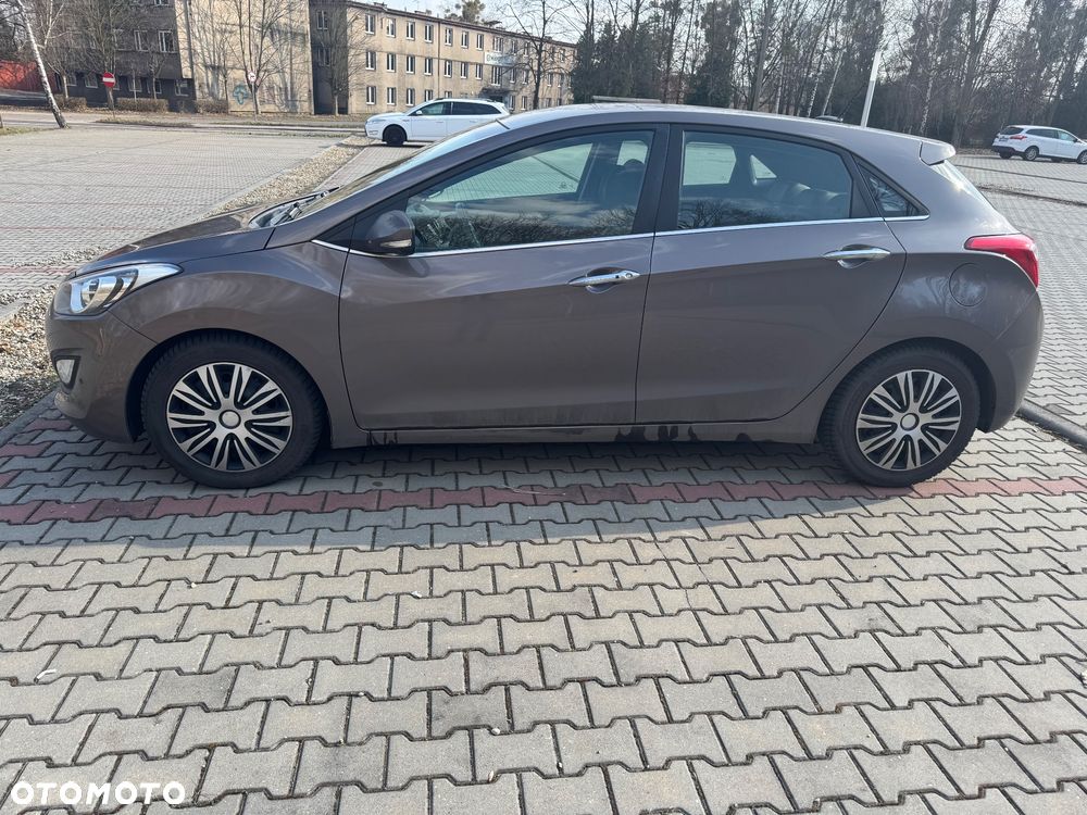 Hyundai i30 1.6 GDI Premium - 1