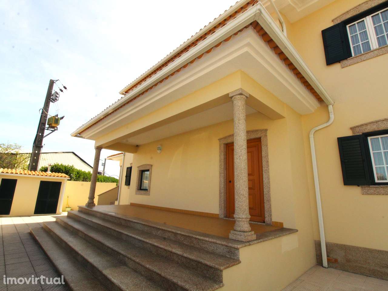 Elegante Moradia T4 Familiar - Grande imagem: 2/57