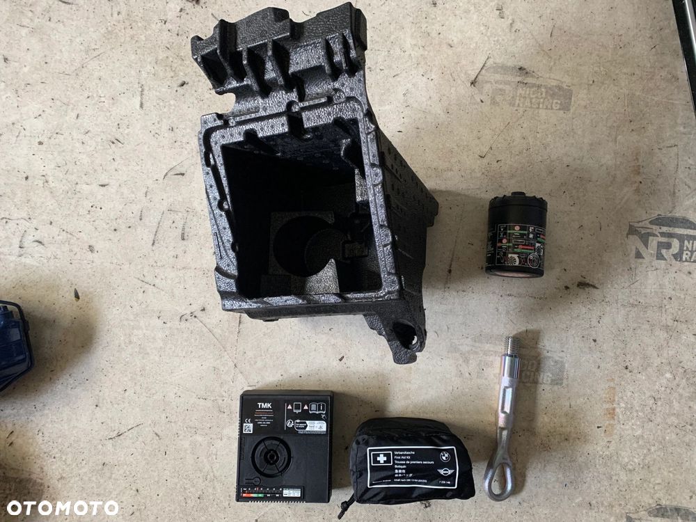 ZESTAW NAPRAWCZY KOŁA KOMPRESOR BMW 7 G70 5A01488 5A9BCA3 6898012 7229149 - 2