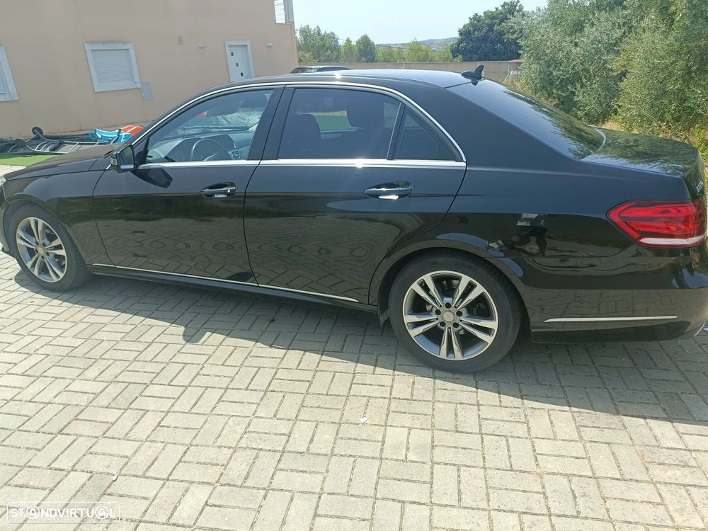 Mercedes-Benz E 220 BlueTEC Avantgarde Auto. - 1