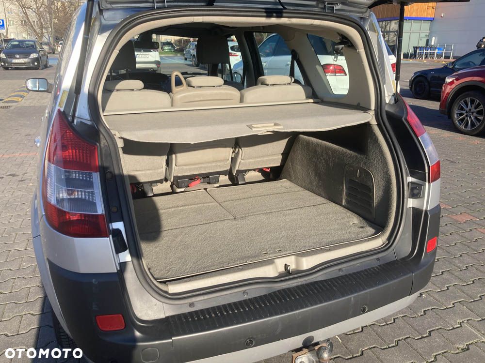 Renault Grand Scenic - 6