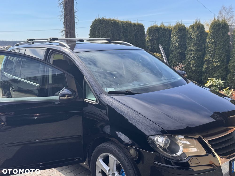 Volkswagen Touran 2.0 TDI DPF Highline Perfectline - 4