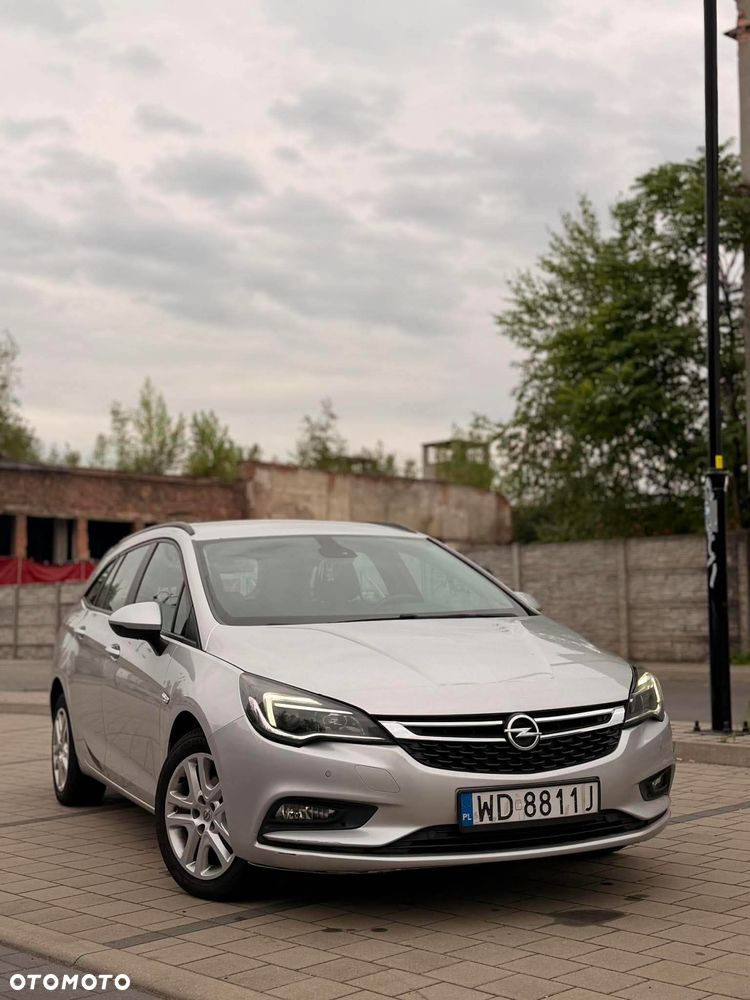 Opel Astra 1.6 CDTI Essentia S&S - 1