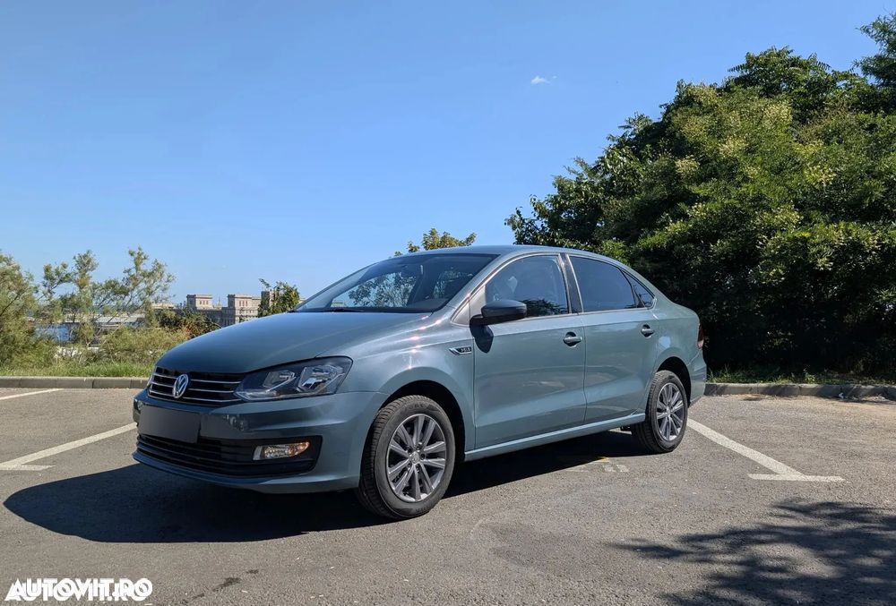 Volkswagen Polo - 1