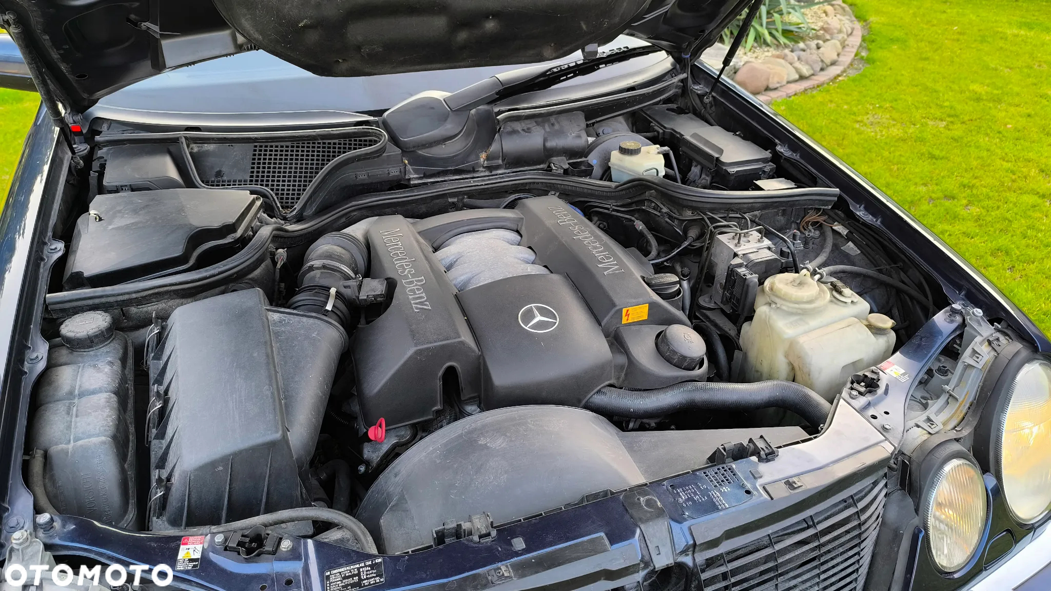 Mercedes-Benz Klasa E 240 T Elegance - 34