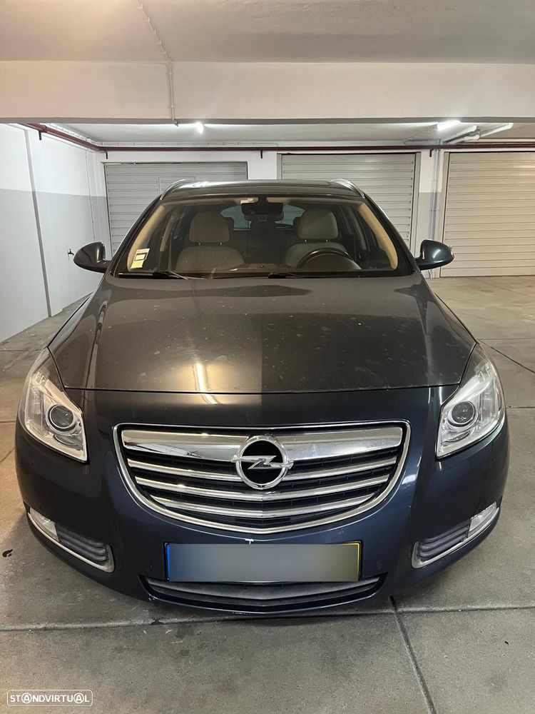 Opel Insignia Sports Tourer - 1