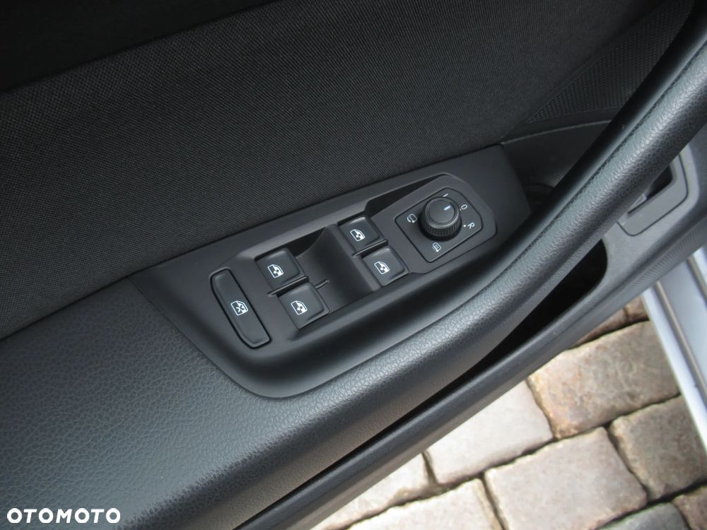 Volkswagen Passat 2.0 TDI EVO Business - 37