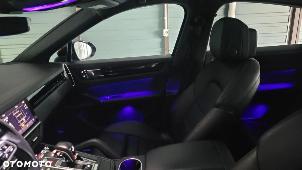 Porsche Cayenne Standard - 26