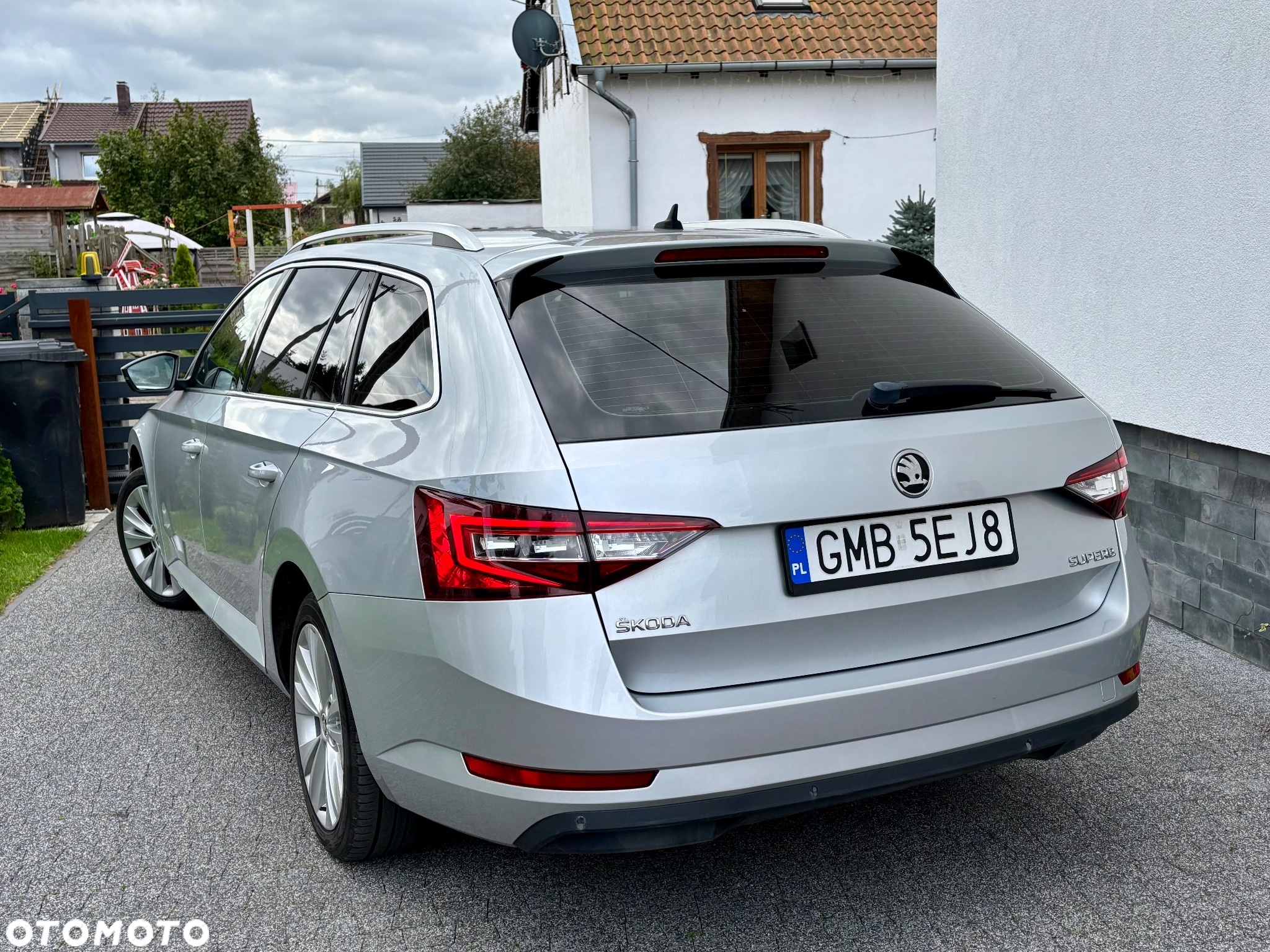 Skoda Superb Combi 2.0 TDI DSG Style - 3