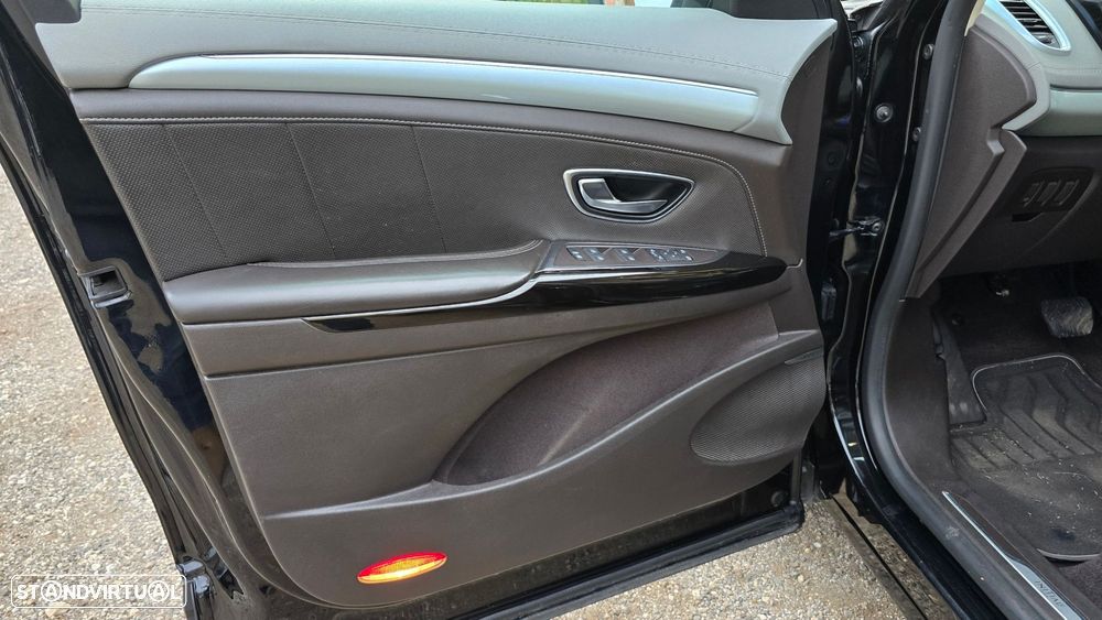 Renault Espace 1.6 dCi Initiale Paris EDC - 7