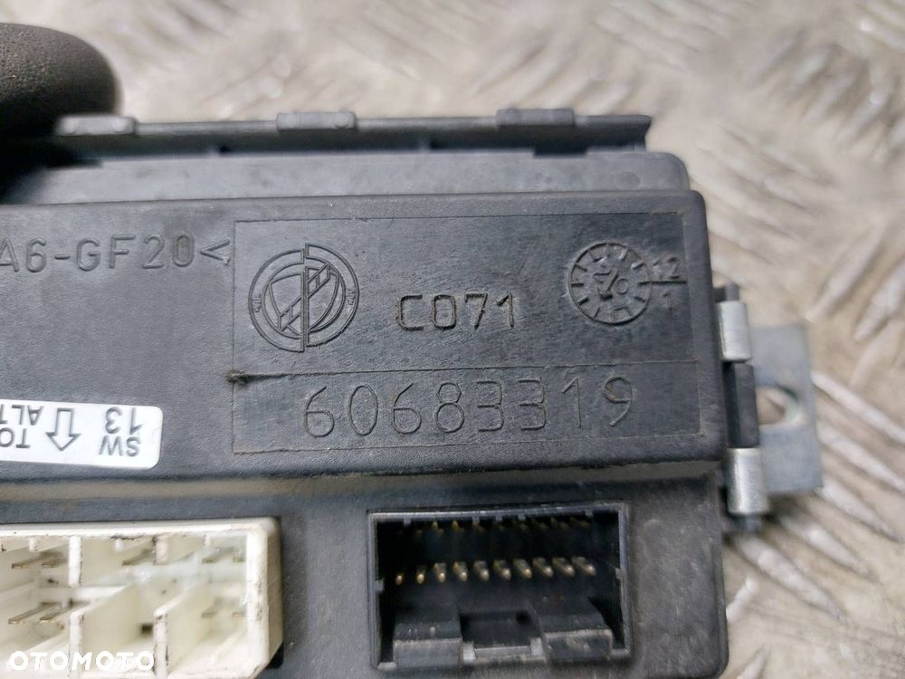 MODUŁ STEROWNIK DRZWI PRAWY PRZÓD ALFA ROMEO GT I 60683319 - 2