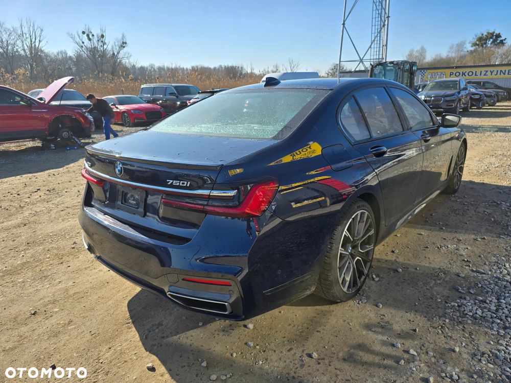 BMW Seria 7 750i xDrive - 4